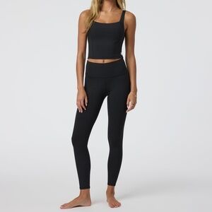 Vuori Inversion Rib Legging SZ M, Black NWT